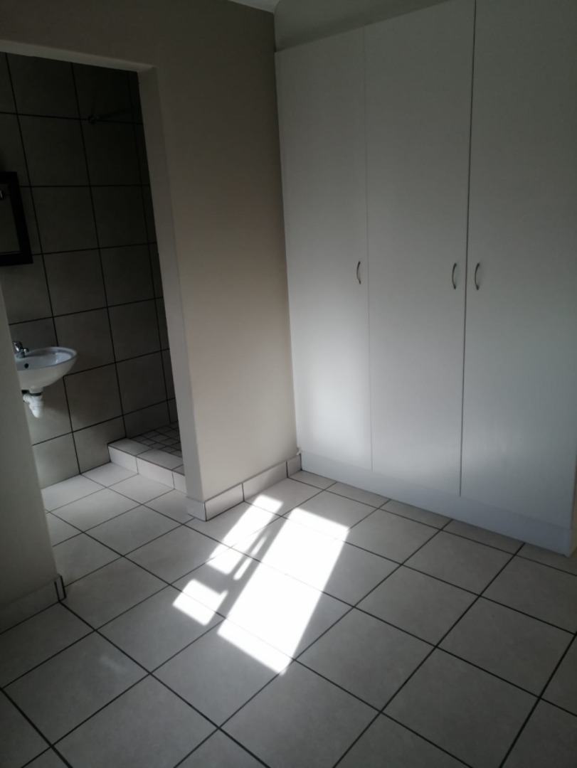 5 Bedroom Property for Sale in Vredenburg Western Cape